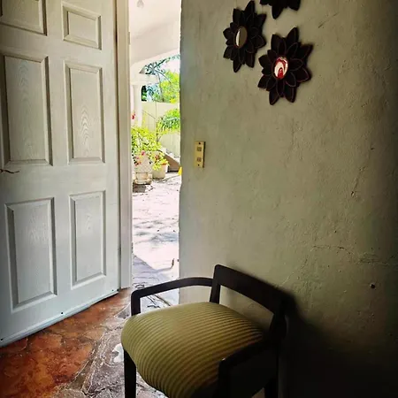 La Casita Inn Bustamante Exterior foto