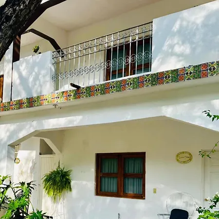 La Casita Inn Bustamante Exterior foto