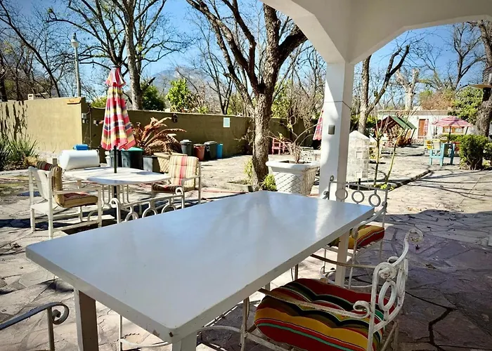 La Casita Inn Bustamante